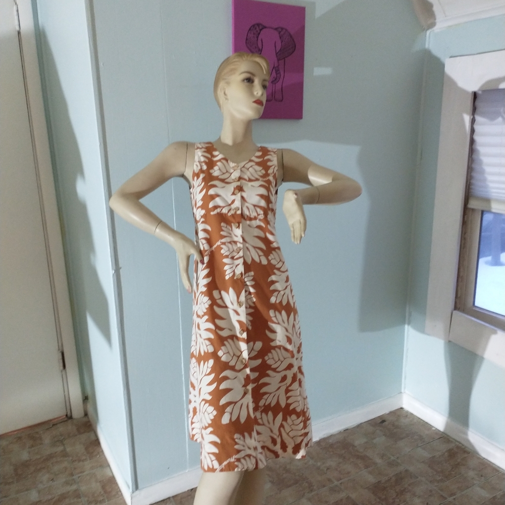 Manuhealii Vintage Hawaiian Dress